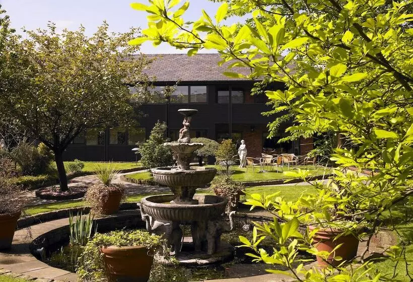 Delta Hotels By Marriott Manchester Airport