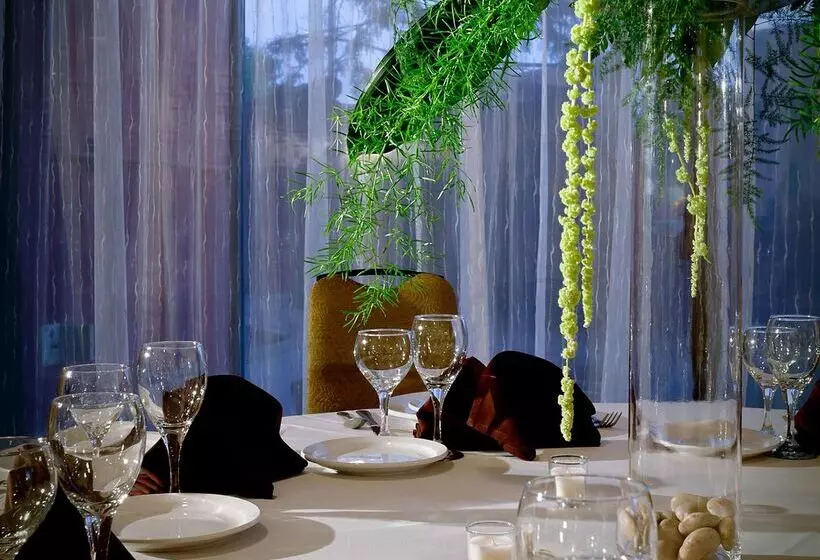 Doubletree By Hilton Hotel Santa Fe