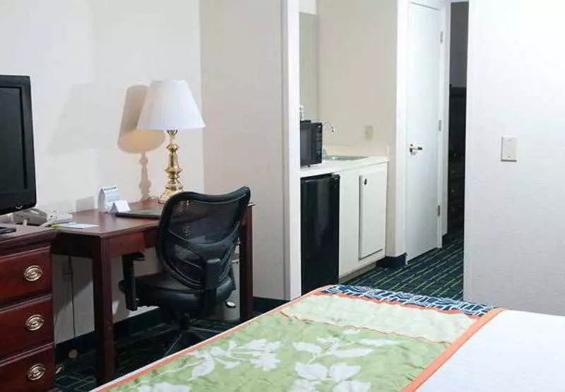 ホテル Fairfield Inn & Suites Atlanta Airport North