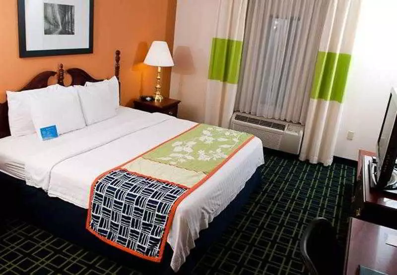 ホテル Fairfield Inn & Suites Atlanta Airport North