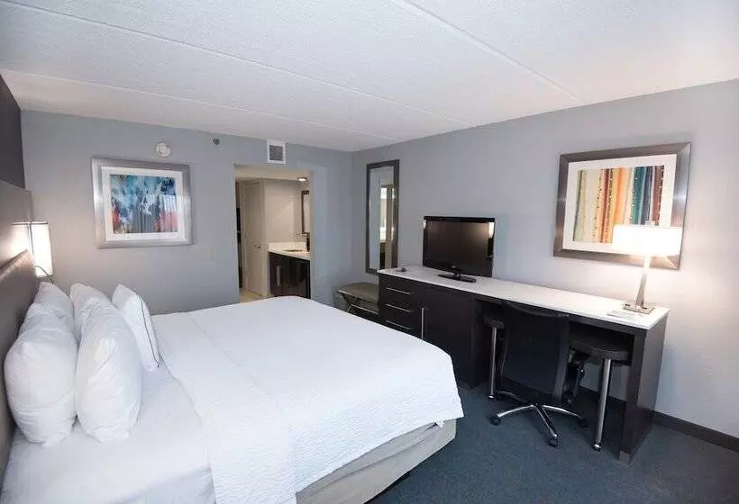 ホテル Fairfield Inn & Suites Atlanta Airport North