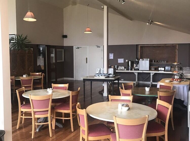 בית מלון כפרי Fernhill Lodge