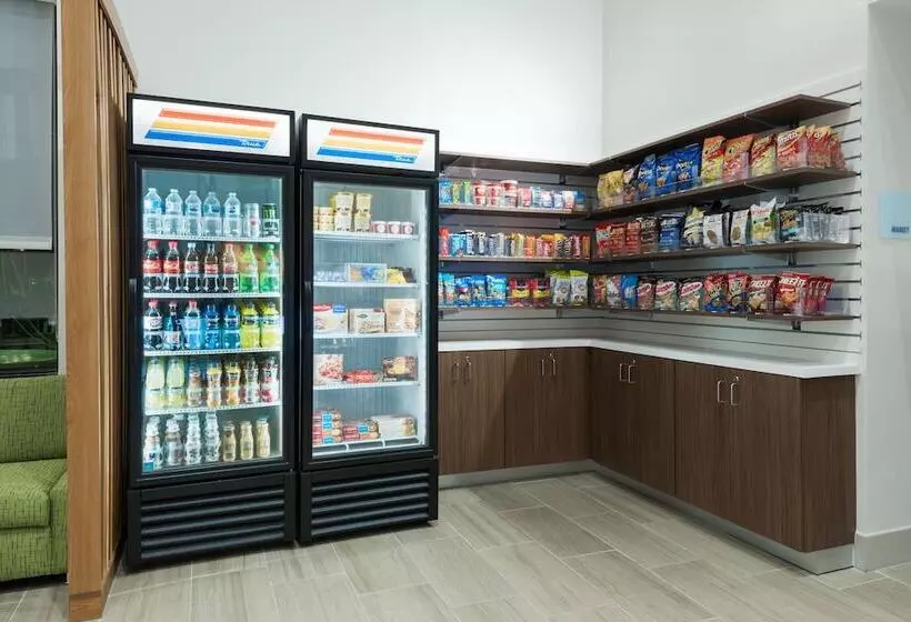 ホテル Holiday Inn Express & Suites   Nearest Universal Orlando, An Ihg