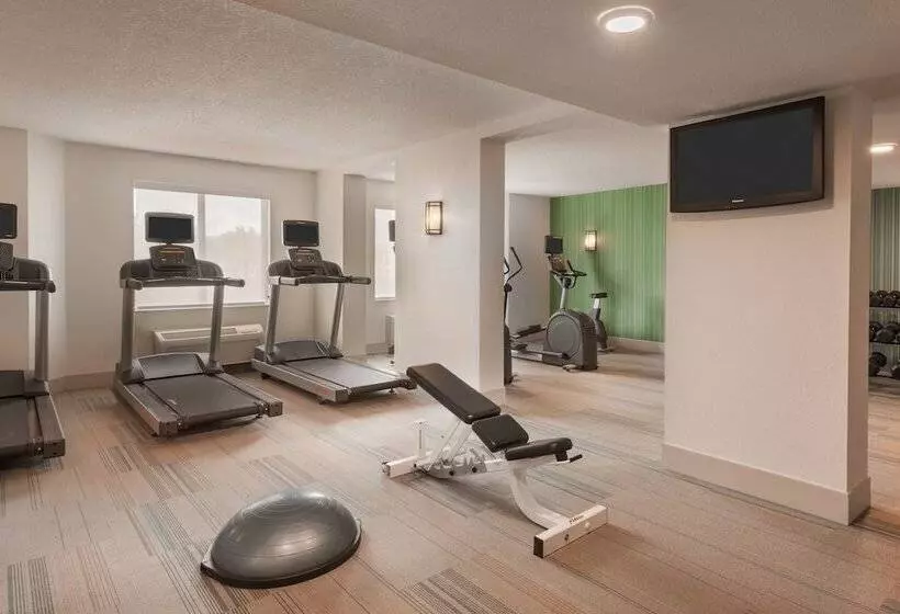 ホテル Holiday Inn Express & Suites   Nearest Universal Orlando, An Ihg