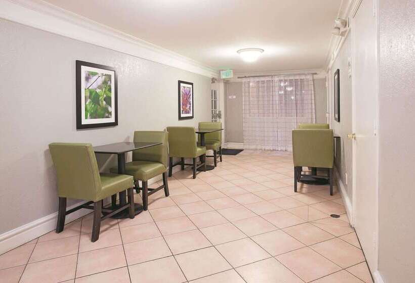 ホテル La Quinta Inn By Wyndham Salt Lake City Midvale