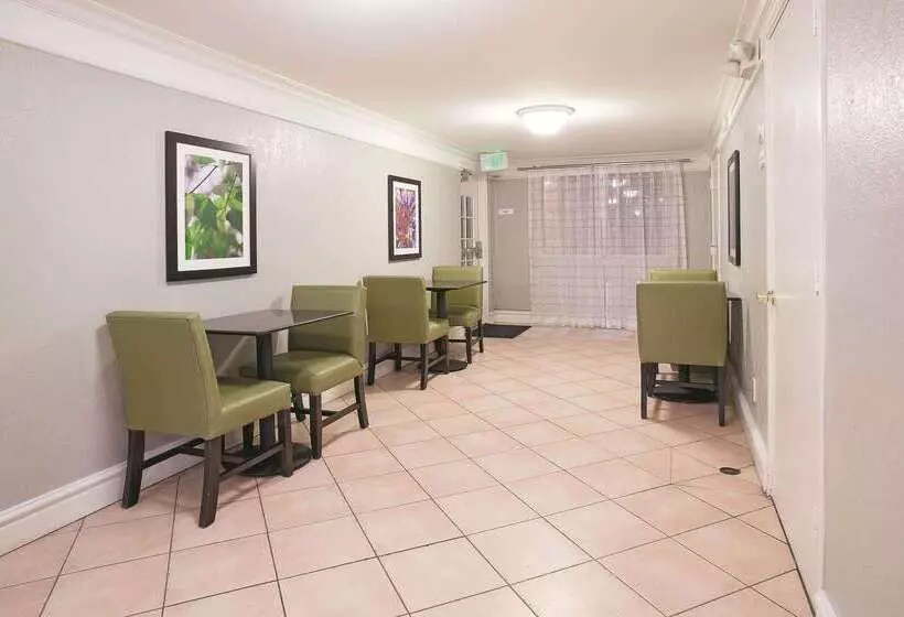 Отель La Quinta Inn By Wyndham Salt Lake City Midvale