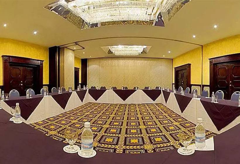 هتل Meliá Caribe Tropical Beach & Golf Resort