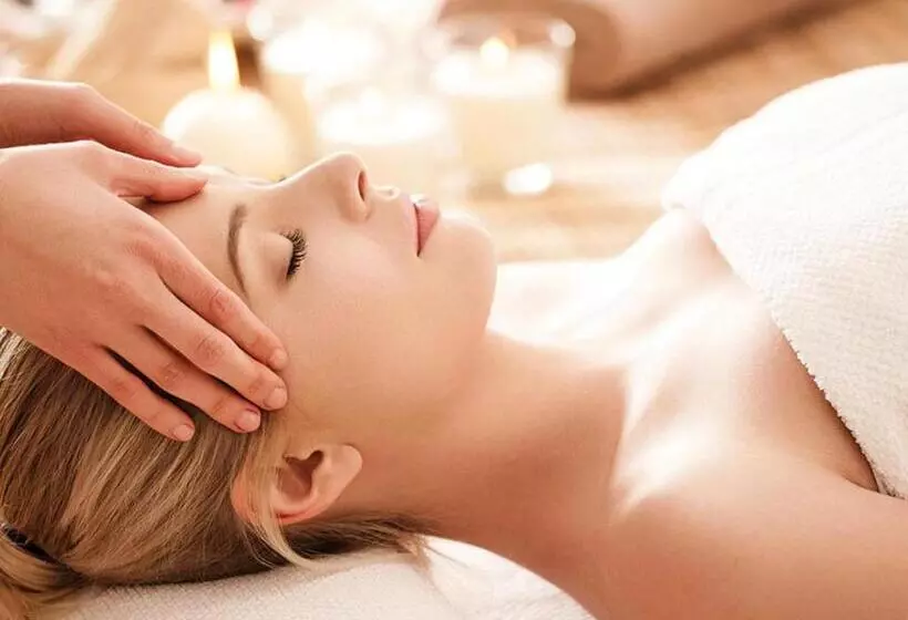 בית מלון כפרי Midlands Park