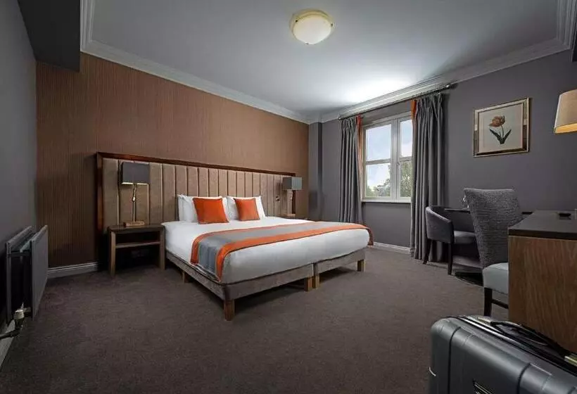 בית מלון כפרי Midlands Park