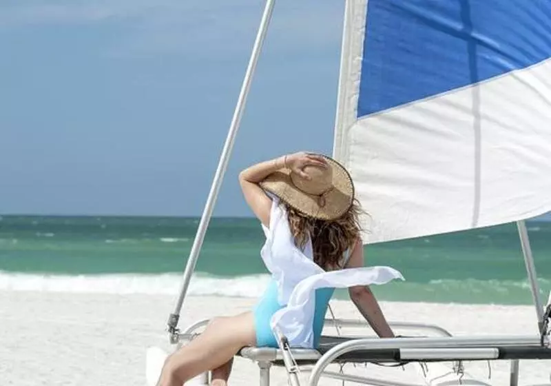 هتل Sandcastle Resort At Lido Beach