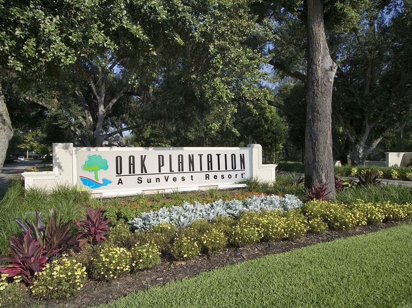 Oak Plantation Resort