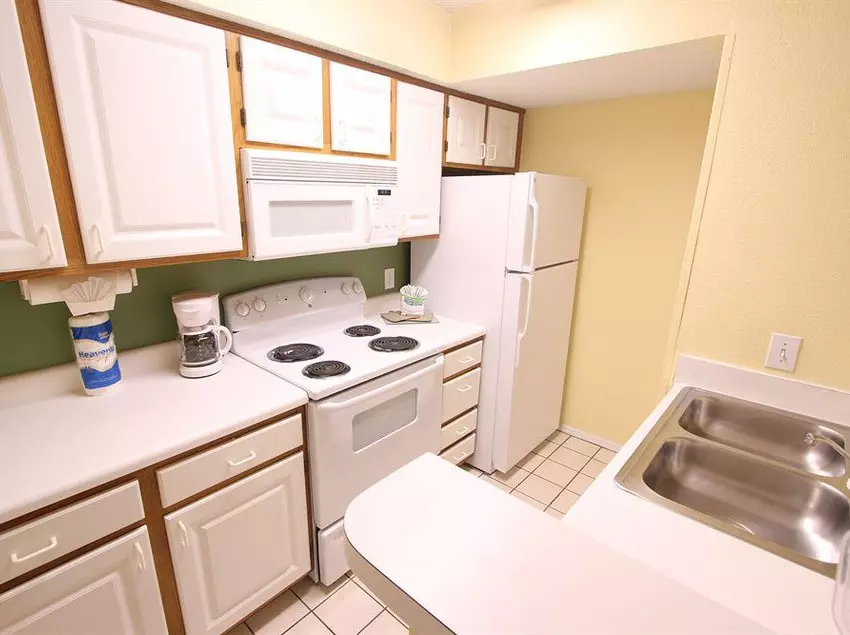 Oak Plantation Resort