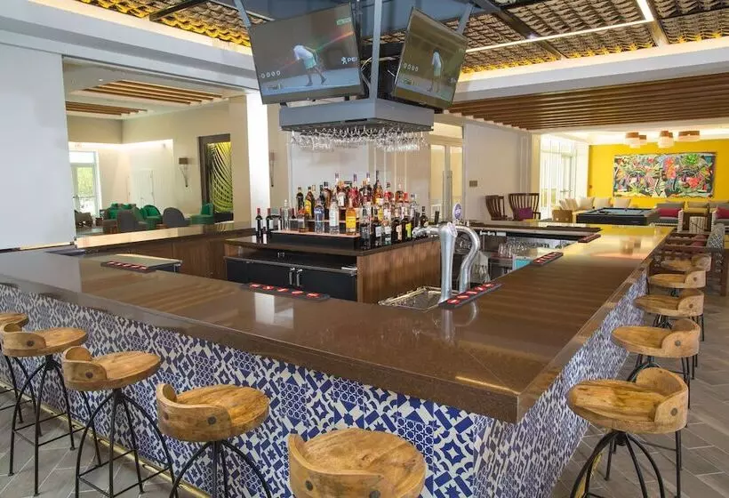 استراحتگاه Warwick Paradise Island Bahamas  All Inclusive  Adults Only