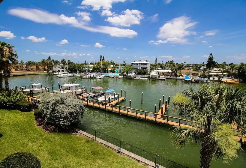 Treasure Island Hotel And Marina