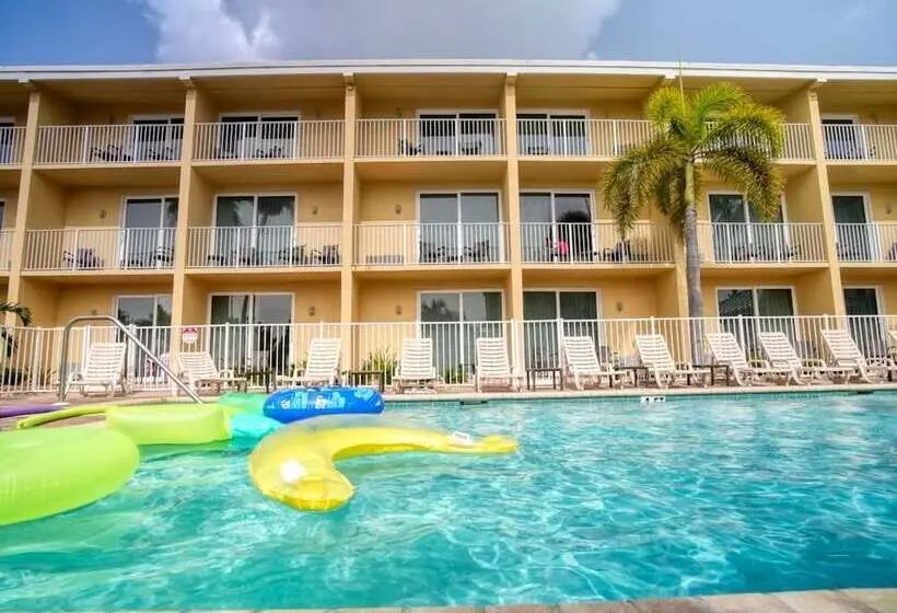 Treasure Island Hotel And Marina