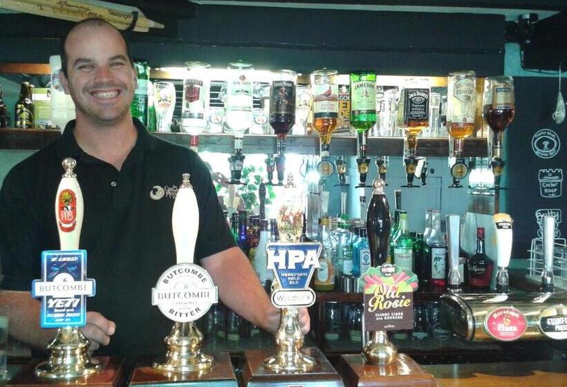 ユースホステル Garway Moon Inn