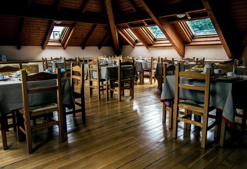 Общежитие Il Camoscio Mountain & Bike