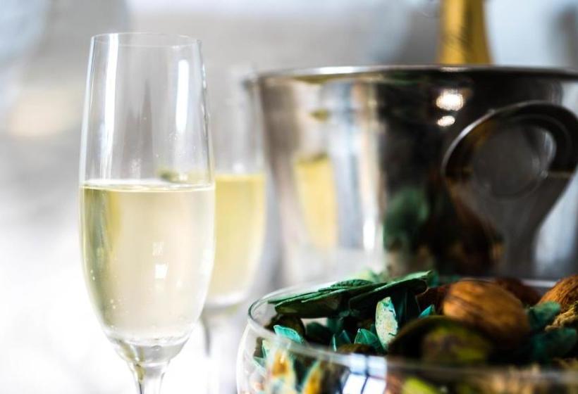 ユースホステル The Pheasant At Neenton