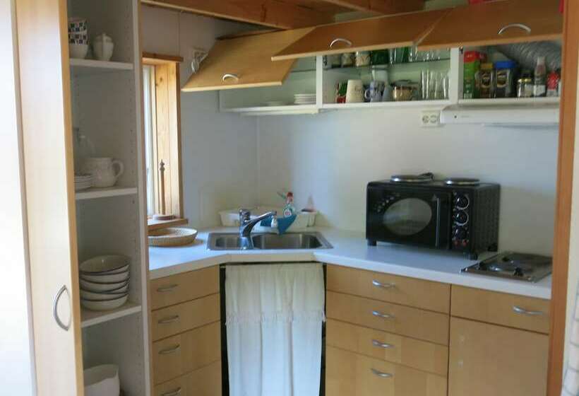 تختخواب و صبحانه Korsbarsgarden Undantaget