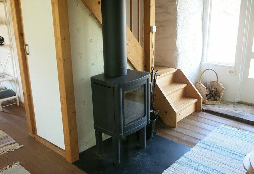 تختخواب و صبحانه Korsbarsgarden Undantaget