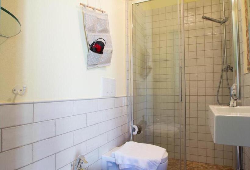 בית מלון כפרי Agriturismo Ada Musso Ss