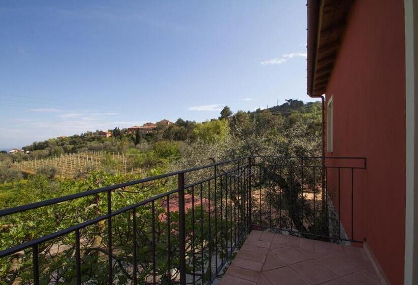 בית מלון כפרי Agriturismo Ada Musso Ss