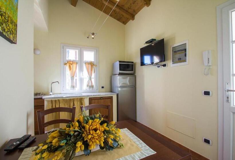 בית מלון כפרי Agriturismo Ada Musso Ss