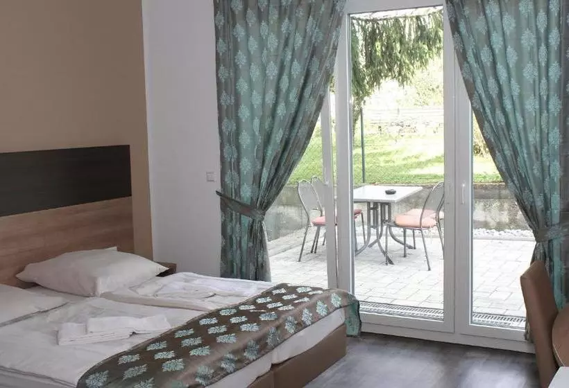 Hotelli Pizzeria Da Beni