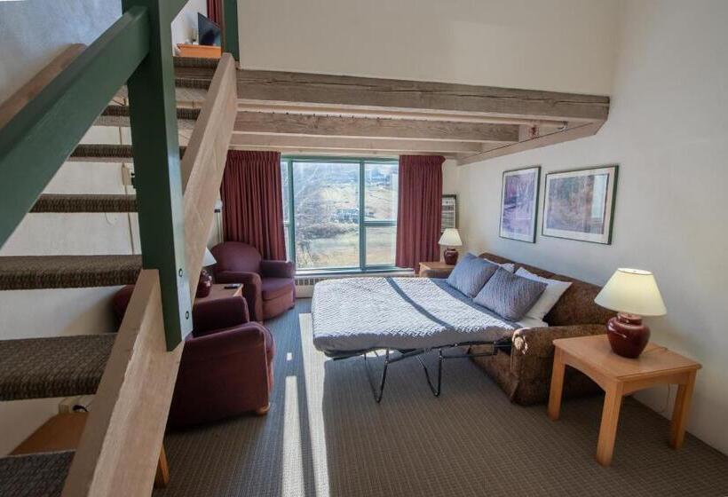 בית מלון כפרי Sugarloaf Inn