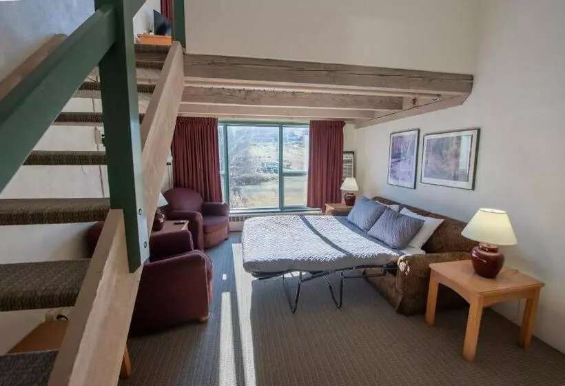 Hotelli Sugarloaf Inn