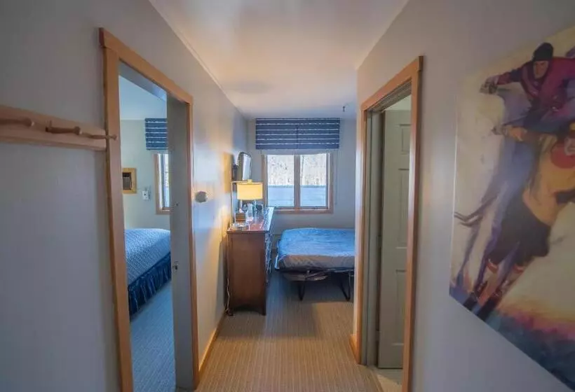 Hotelli Sugarloaf Inn