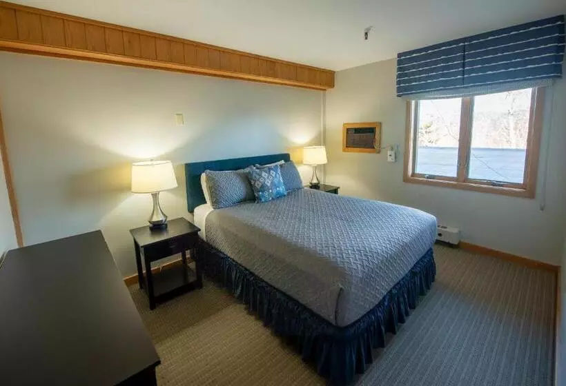 Hotelli Sugarloaf Inn