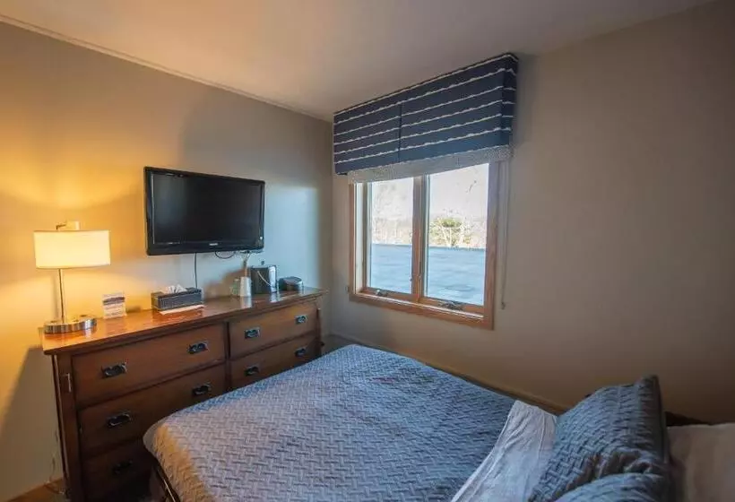 Hotelli Sugarloaf Inn