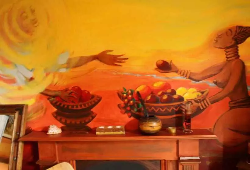 پانسیون Over The Rainbow   Vegetarian Guesthouse