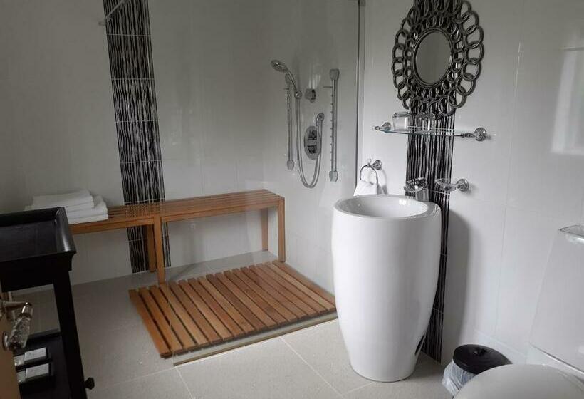 The Cobblers Bed And Breakfast