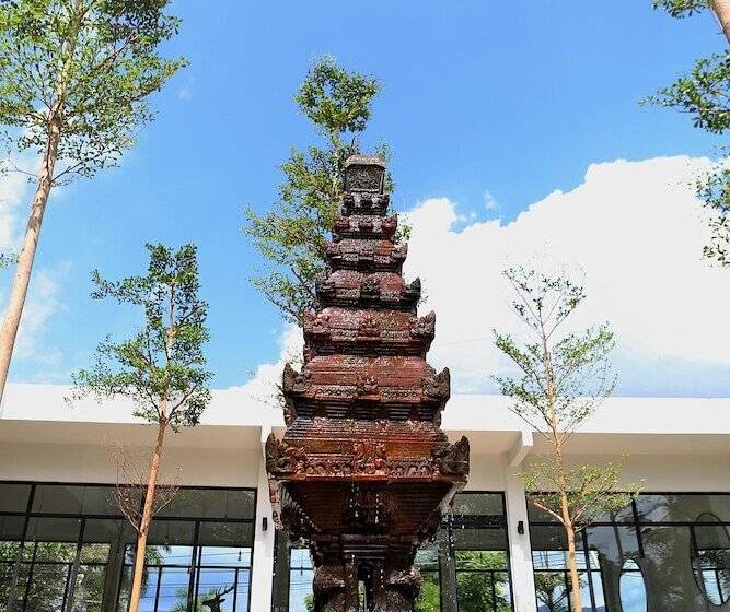 ベッドアンドブレックファースト Lovina Life Room & Cafe