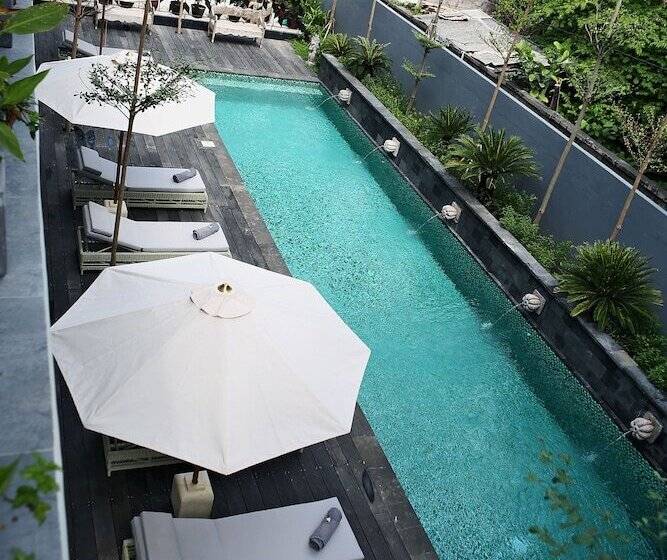 ベッドアンドブレックファースト Lovina Life Room & Cafe