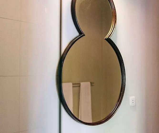 ベッドアンドブレックファースト Lovina Life Room & Cafe