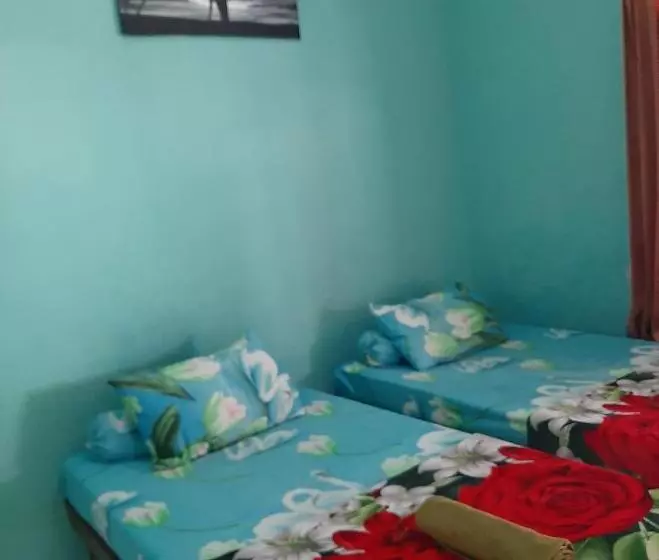 ベッドアンドブレックファースト New Taman Sari Homestay