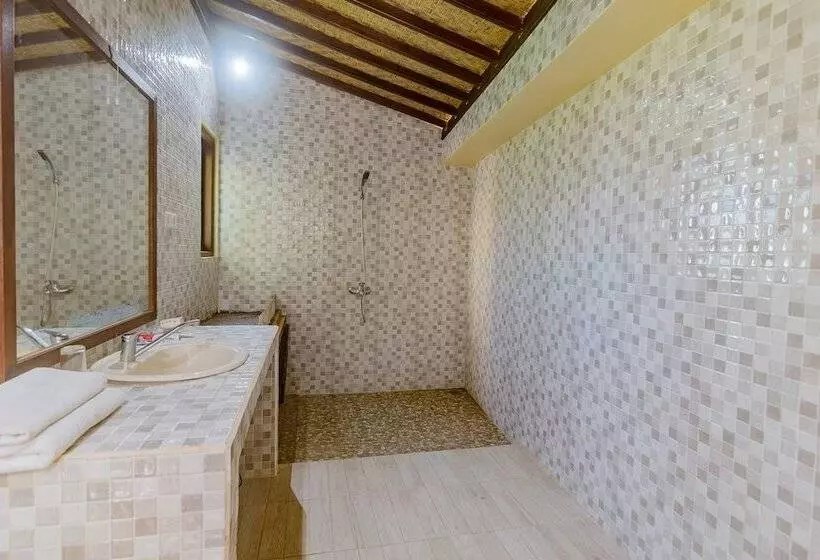 Aamiaismajoitus (B&B) Villa Sari Cucukan