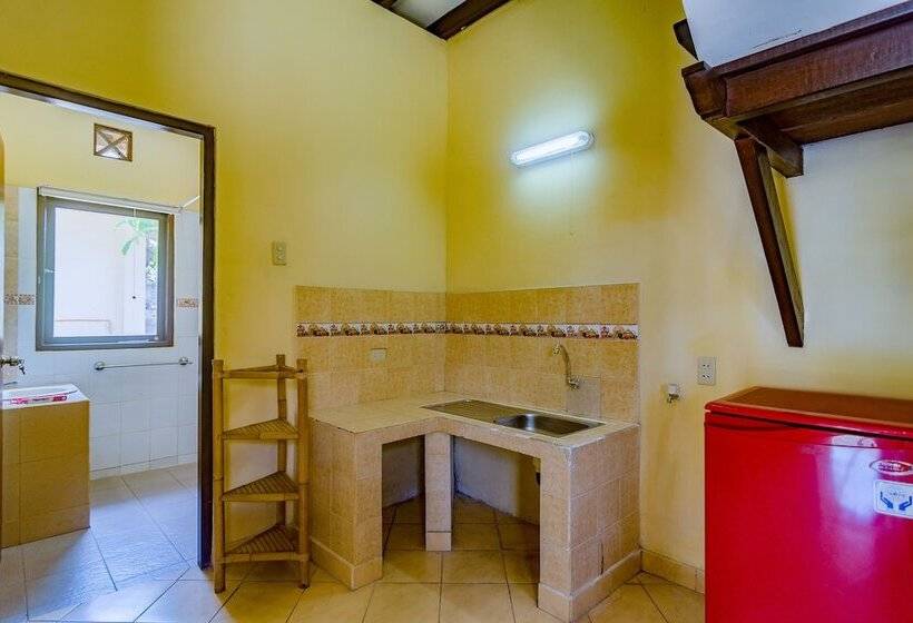 مبيت وإفطار Villa Sari Cucukan