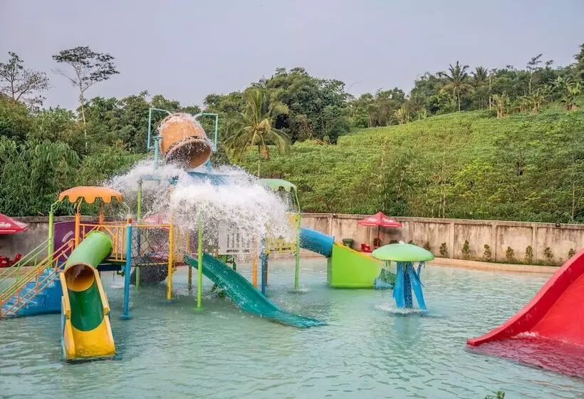 Hotelli Sparks Forest Adventure Sukabumi