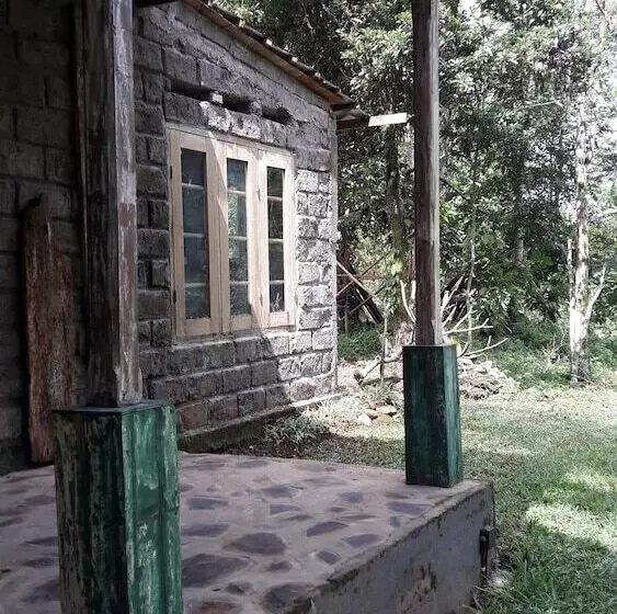 پانسیون Oemah Tepi Sawah