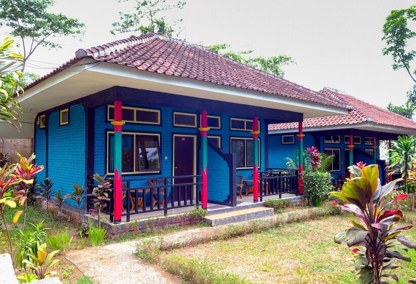 Surya Karhyn Hotel & Restaurant