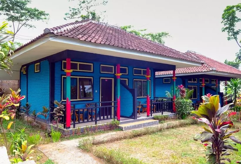 Surya Karhyn Hotel & Restaurant