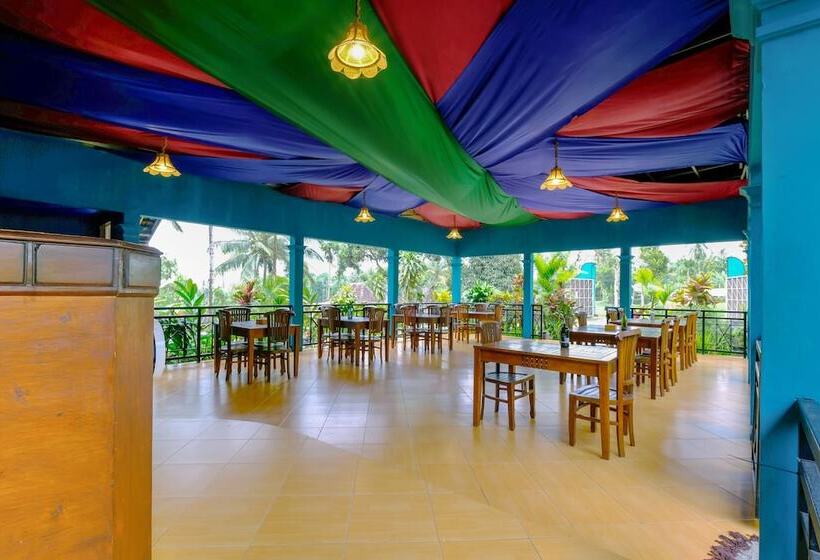 Surya Karhyn Hotel & Restaurant