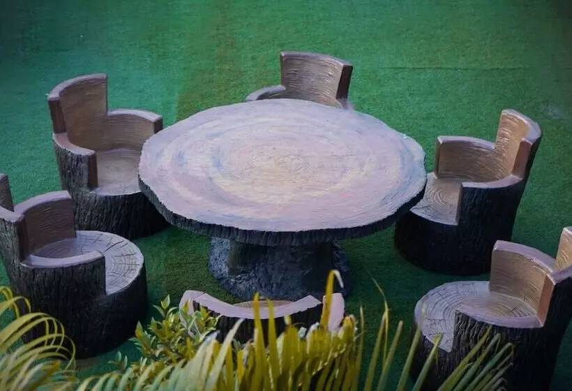 The Emerald Resort, Pune