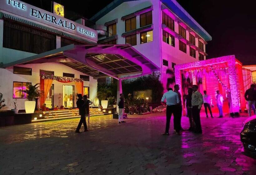 The Emerald Resort, Pune