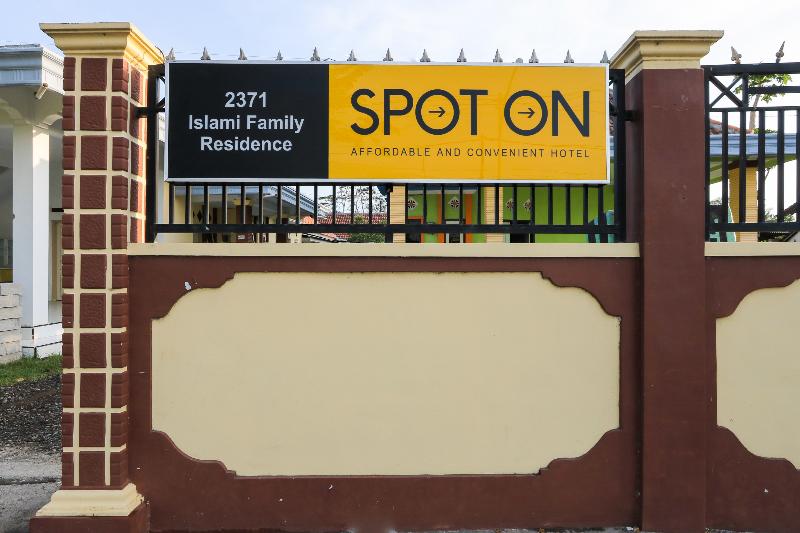 Szálló Spot On 2371 Islami Family Residence