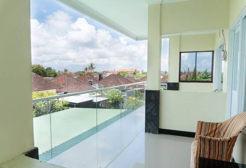 Bed and Breakfast Griya Cempaka Mas